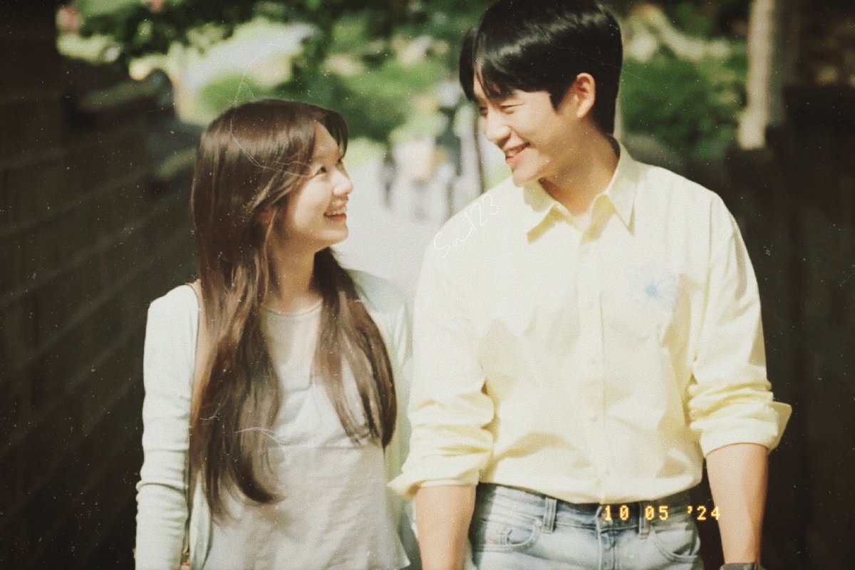 엄마친구아들 #LoveNextDoor
_승효석류

내가 널 사랑하는 10가지 이유🌿📷