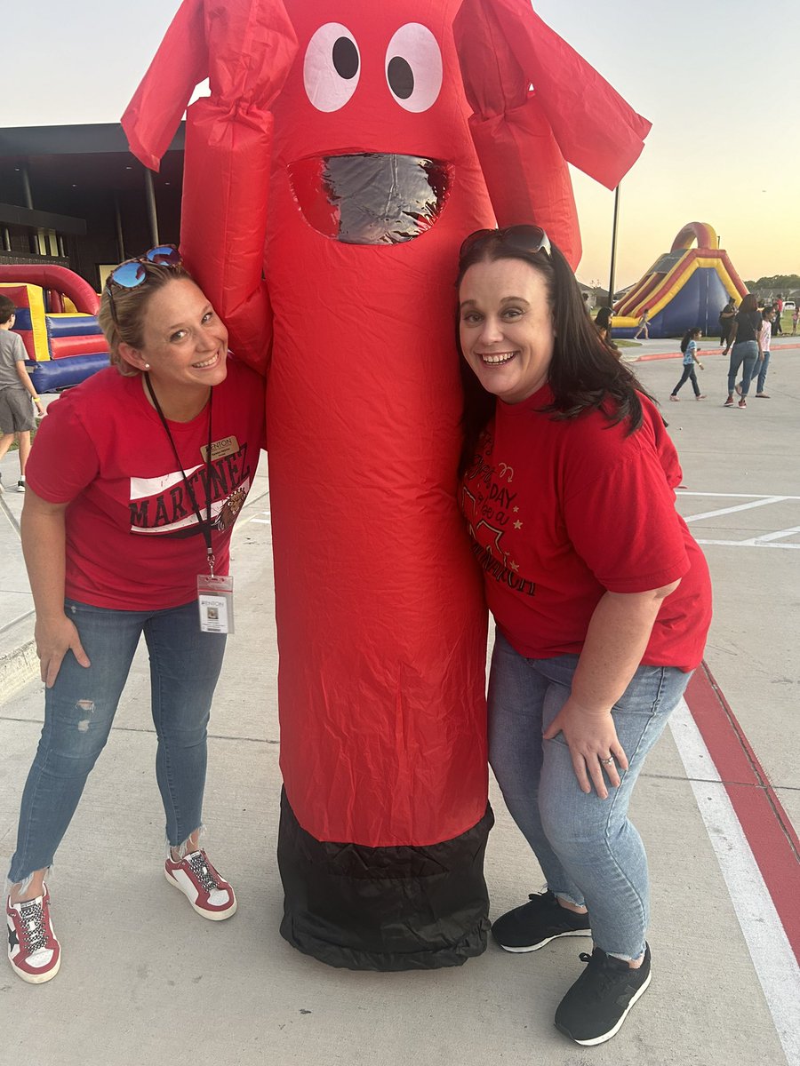 Our first Annual Fall Festival at Martinez was a blast! Shout out to our wonderful PTA, Braswell ROTC, Grillas Grub, Kona Ice, Teddy Bear Mobile and all our families for their volunteer work and donations to make it a success! We ❤️ our community! 
#wearemartinez