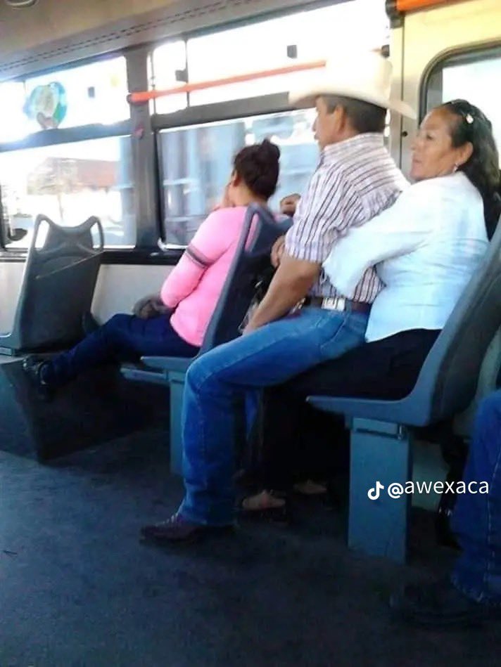 Graceism_'s tweet image. I need to be loved Mexicanlly rn.