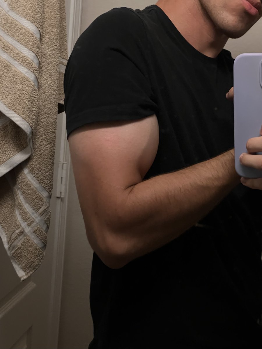 Been out the gym for a little got too busy, no pump bicep