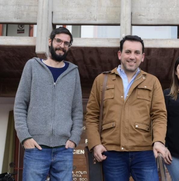 Con profunda tristeza recibo la noticia del fallecimiento de nuestro querido <a href="/nicolasdelareta/">Nicolás de la Reta</a> . 
Colaborador y militante comprometido desde muy joven.
Mi abrazo y acompañamiento a  <a href="/Mariam_arroyo/">Mariana Arroyo 🦋</a>, sus familiares cercanos y amigos en este momento tan doloroso