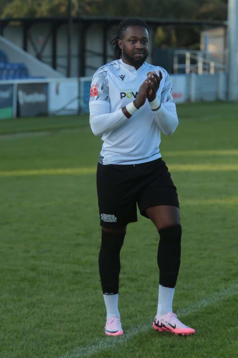 <a href="/TahjaeAnderson/">ando</a> <a href="/ryan_clarke01/">Ryan Clarke</a> <a href="/jackwri76488797/">jackwright</a> <a href="/Louiepaget/">Louie Paget</a> <a href="/HungerfordTown/">Hungerford Town FC</a> <a href="/HTFC_Supporters/">Hungerford Town FC Supporters</a> <a href="/martypl76/">Martyn Leach</a> <a href="/NonLeagueCrowd/">Non League Crowds</a> <a href="/studavis84/">Stu Davis</a>