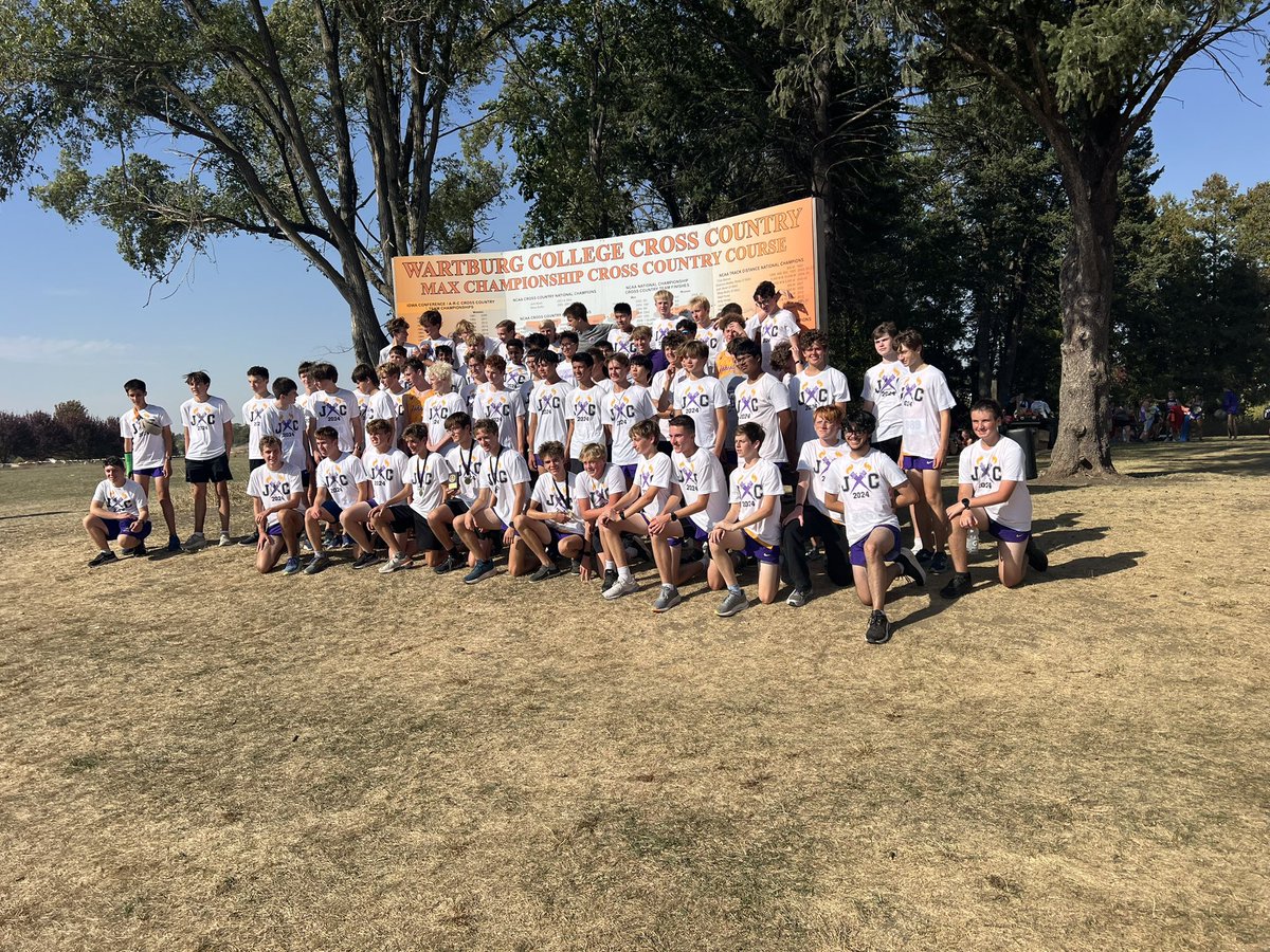 Your Dragons had a solid showing at Wartburg today! 3rd 🥉in the Varsity race and 2nd 🥈in the JV!
Results:
results.wayzatatiming.com/meets/40708/ev…