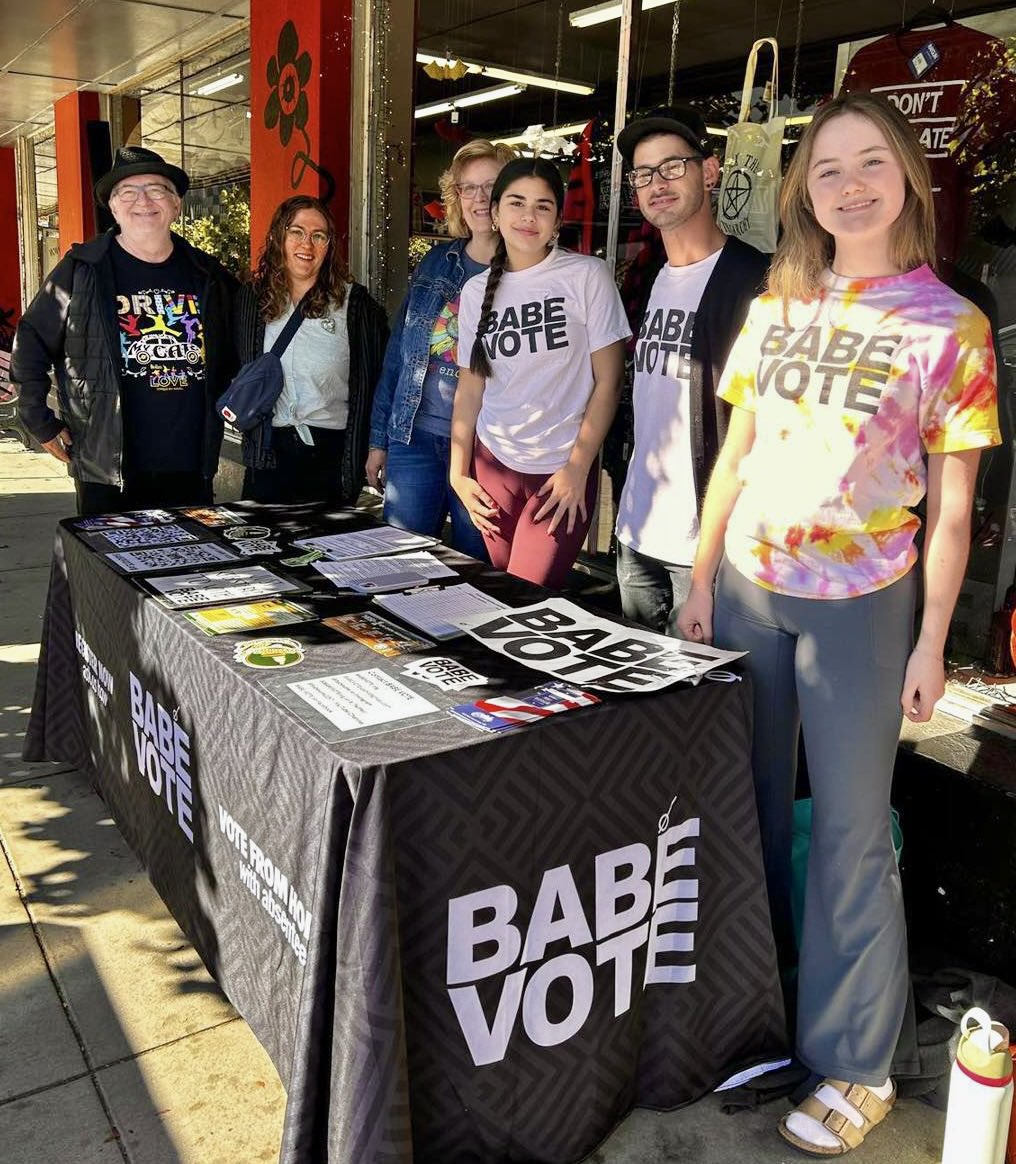 BABEVOTEorg's tweet photo. Stoked to vote! BABE VOTE volunteers are registering voters &amp; informing them about Prop. 1 - Idaho’s Open Primaries Initiative TODAY @RecordExchange ! Live music, DJs, drawing for gift card. #idpol https://t.co/vVzvZUe9vm
