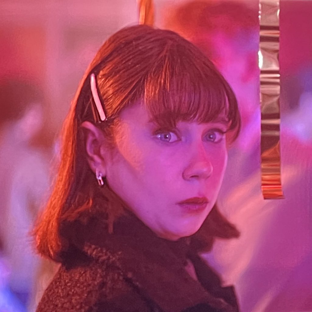 gabheartstopper's tweet photo. you see how there weren't THAT many sprolden scenes in season 3? that's because they're keeping them for that solitaire adaptation but i'm also Delusional https://t.co/CjxTliXmvD