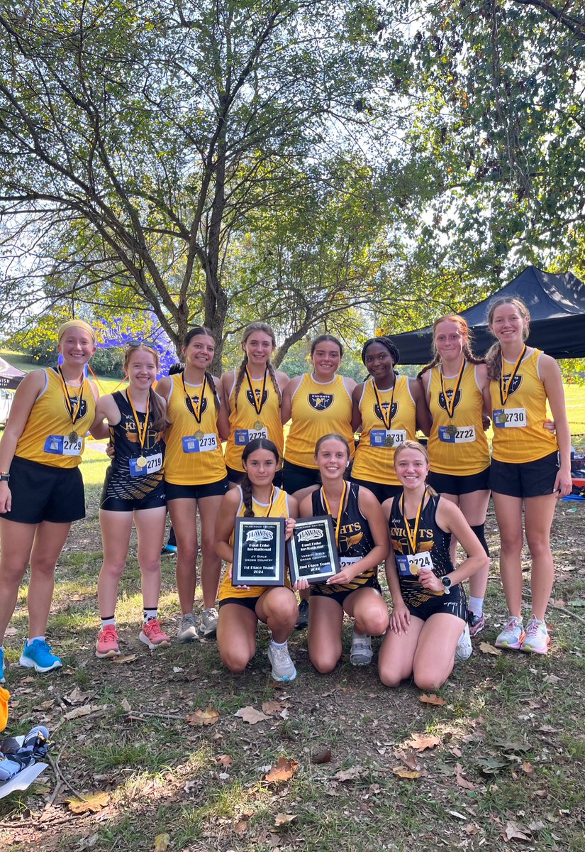 KnightsRun's tweet image. Congrats to everyone on their great races at Sioux Passage today! Varsity girls were the 2nd place team and JV girls were 1st!