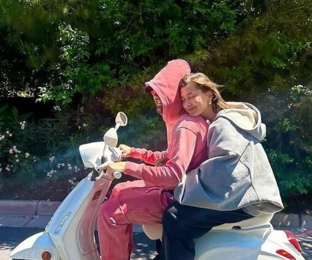 Rayeed0291's tweet photo. best couple 

Mr,. &amp; Mrs bieber ❤️😍😍
#JustinBieber #haileybieber https://t.co/5gJeFctSzK