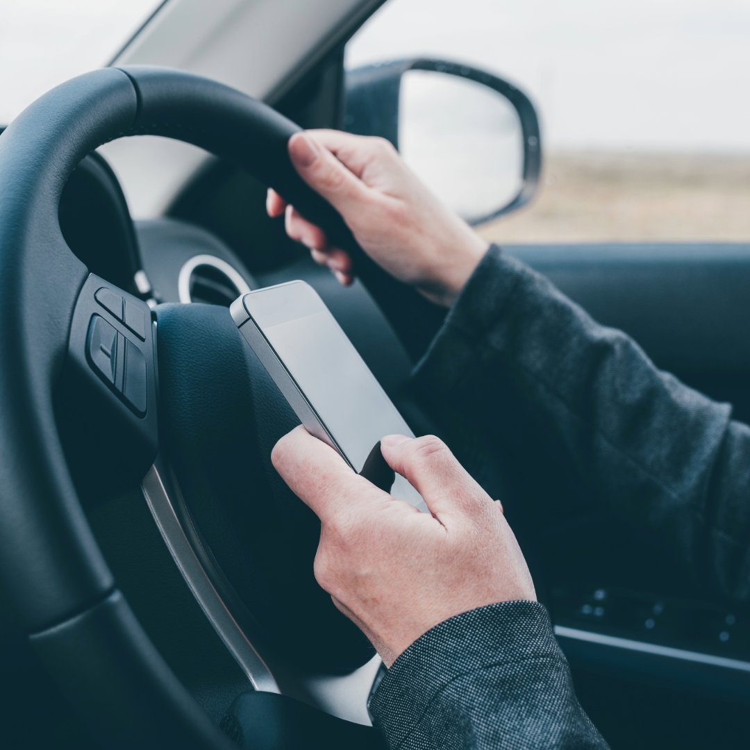 Do you know using your phone 📱 whilst driving is illegal? 

It's #DangerousDriving so don't do it &amp; please #DriveSafely
