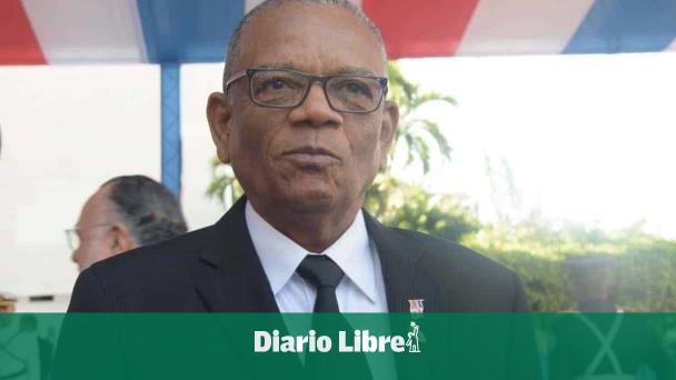 DiarioLibre's tweet image. #LasMásLeídasDeLaSemana: Abinader destituye a Venancio Alcántara de la Dirección General de Migración

🔗ow.ly/hf9f50TEI2R

#DiarioLibre #Noticias #VenancioAlcántara