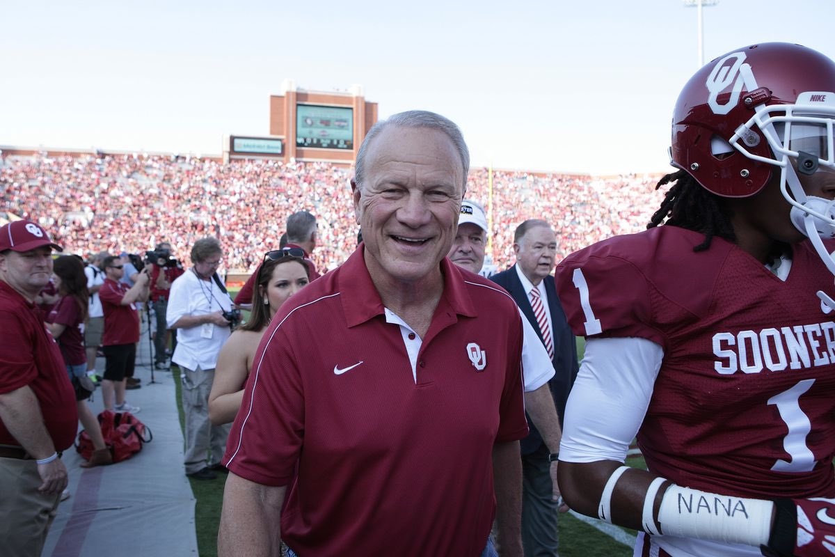 A resume fit for a 👑.

Barry Switzer - Head Coach from 1973-1988.

• 157-29-4
• 3 National Championships
• 12 Big 8 titles
• 50 All-Americans
• 10, 10-win seasons
• 1973 Sporting News Coach of the Year
• 1974 Walter Camp Coach of the Year
• College Football Hall of Fame