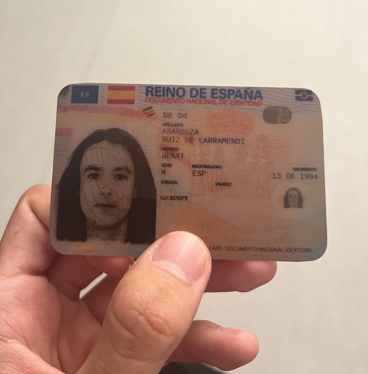 me acabo d encontrar este dni en la calle, sabeis de quién es?