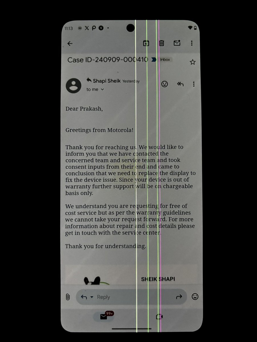 PrakashKarkera's tweet photo. @motorolaindia Release a software update that magically gifts you a green line across your display, then charge so much for a replacement that buying a new phone seems like the only option. Is this Motorola's genius business strategy? #MotoG72 #MotorolaFail #GreenLineIssue #Motoroladisplayissue https://t.co/JBdOE6eXkU