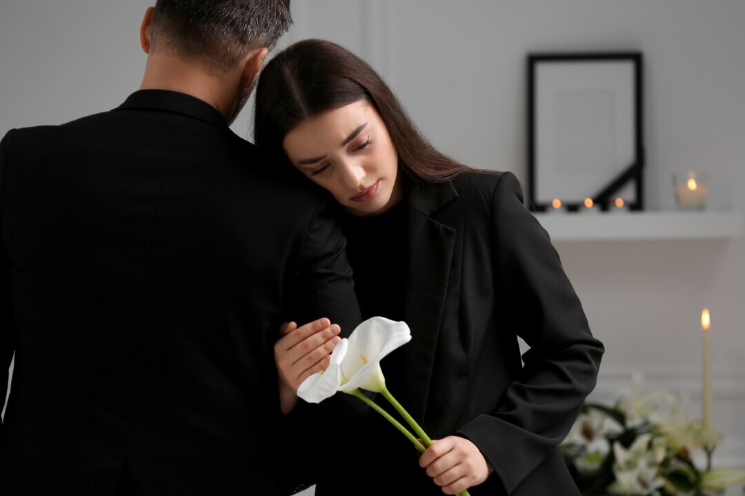 MassAppealMag's tweet image. Does anyone truly know what to wear to a funeral? Abhi Madan breaks down appropriate attire for these not-so-joyous occasions in @massappealmagazine.

#MassAppeal #ABetterYou #Fashion #OOTD #ItsAnInsideJob #Confidence #SuccessStrategies #mentalwealth #Grief #Mourning