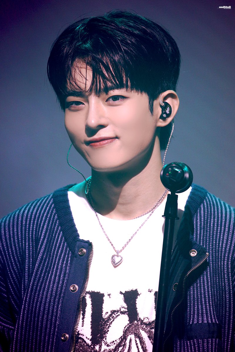 241005 체리랑숩이랑 HQ 

#정수빈 #JUNGSUBIN #수빈 #SUBIN