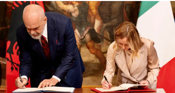 UGirovago77000's tweet photo. La sentenza della Corte di Giustizia Europea  sulle procedure accelerate alla frontiera manda a puttane il piano Albania della Meloni.
In base alla legge a  buttato a mare 1 miliardo di euro
 per 1000 migranti.
Dal globo terraqueo è tutto
bonsoir mes amis📌📌 https://t.co/CbqeJHVJa7