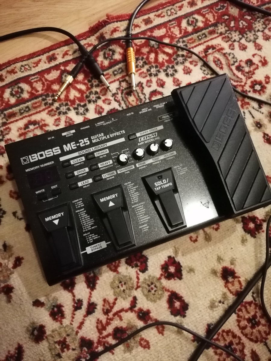 JonnyMcBane's tweet photo. Been playing with an old toy today. I guess enough time has passed now since the cheap digital presets sound kinda charming actually? https://t.co/Itzm41Ss2x