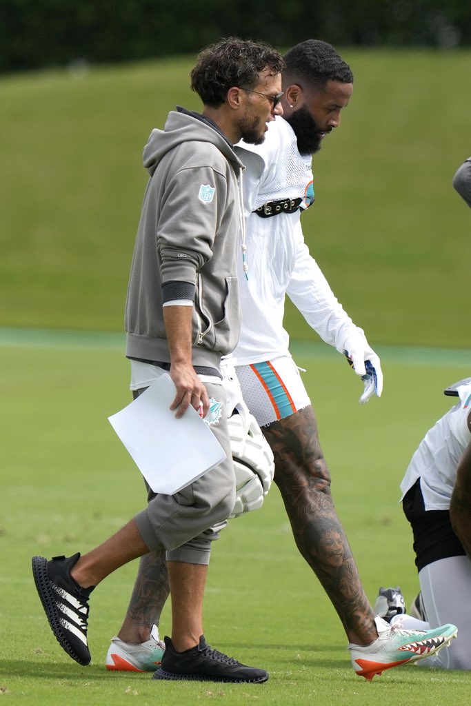 Ian Rapoport (@rapsheet) on Twitter photo The #Dolphins are activating WR Odell Beckham Jr from the PUP list and heโll play on Sunday against the #Patriots, per me and <a href="/TomPelissero/">Tom Pelissero</a>.
Beckham practiced fully all week, his first week back. Coach Mike McDaniel said: โOn a team that is very motivated to win a football The #Dolphins are activating WR Odell Beckham Jr from the PUP list and heโll play on Sunday against the #Patriots, per me and <a href="/TomPelissero/">Tom Pelissero</a>.
Beckham practiced fully all week, his first week back. Coach Mike McDaniel said: โOn a team that is very motivated to win a football