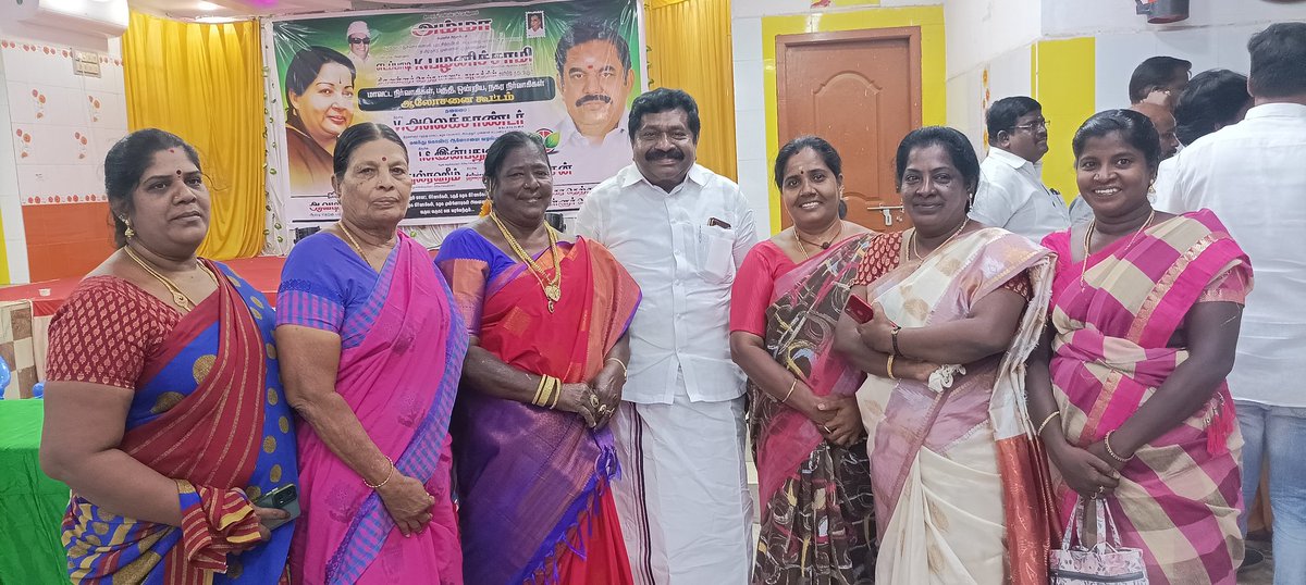 reena_arumugam's tweet photo. *புரட்சித்தமிழர்  எடப்பாடியார்* ஆணைக்கிணங்க கழக உறுப்பினர்களுக்கு வழங்கப்படும் உறுப்பினர் அட்டைகளின் வினியோகத்தை சரிபார்த்தல் நிகழ்வுக்கு திருவள்ளூர் தெற்கு மாவட்ட பொறுப்பாளராக கழக வழக்கறிஞர் பரிவு செயலாளர் திரு.*IS.இன்பதுரை* அண்ணன் அவர்கள் தலைமையில் இன்று ஆலோசனை கூட்டம். https://t.co/fgGTnUrLKK