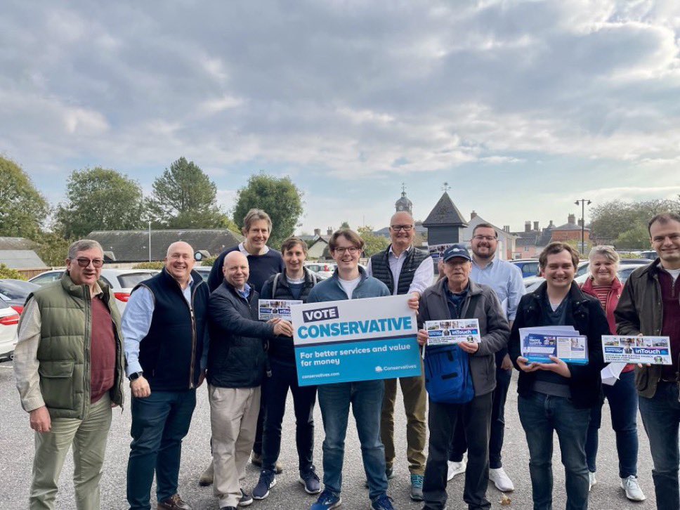 HicksCllr's tweet image. Great campaigning session in Hoxne &amp;amp; Eye Division today supporting @HenryJLloyd our excellent candidate for the upcoming by-election #localcandidate @CCACllrs @Conservatives @TJHaworthCulf @Steve_Wiles @JoeMasonCB9 @ArtistDebbieR @SuffolkTories @VictoriaETuck
