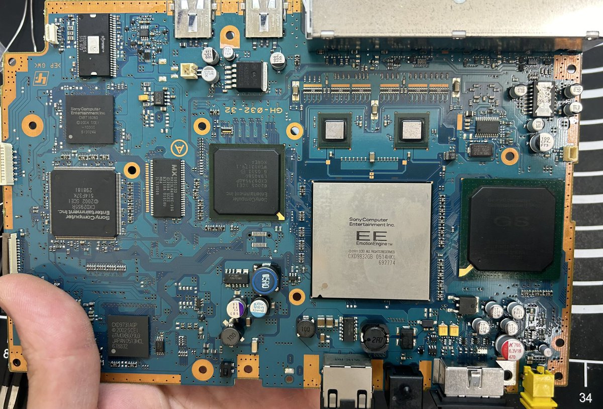 Finished up a dope “Ultimate PS2” Slim build ! Featuring the iFlashPS2 from <a href="/Arthrimus/">Arthrimus</a> , the BlueRetro Methylene from <a href="/Gusse__/">Gusse</a> , 1440p HDMI goodness from <a href="/PixelFXco/">Pixel FX</a> ,Modbo5, and a full recap to top it off ! Accepting send ins just DM to inquire !