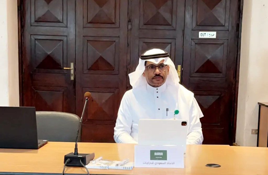 تلقى هذا اليوم الكابتن نايف الصحبي إتصال رئيس الاتحاد السعودي للدراجات أ.عبدالله الوثلان شكره من خلالها على مبادرته بالقيام برحلته من جدة إلى العُلا التي تحمل شعار ( لا توجد اعاقة مع الارادة )  وكانت كلماته محفزة وداعمة للكابتن نايف .
#نايف_عين_التحدي <a href="/Saudi_Cycling/">الاتحاد السعودي للدراجات | Saudi Cycling</a>