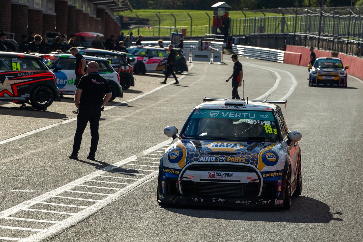 🔵🟡 A bruising start to the weekend here at Brands Hatch for our MINI trio today, but the fight is still on and sights are set on more Silverware tomorrow 🏆

Cam Richardson P4
Jamie Osborne DNF
Lewis Selby P10

#MINIChallenge #EndOfSeason #NAPARacing #Teamwork #RaceTeam