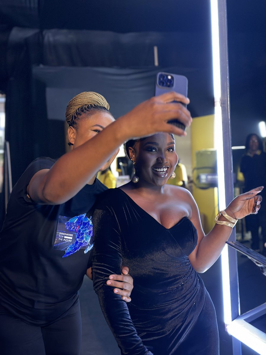 rhuthee23's tweet image. Had fun yesterday @TECNOMobileNG AI and Ecosystem launch 

#TECNOAI #Rhuthee #Ruthiee