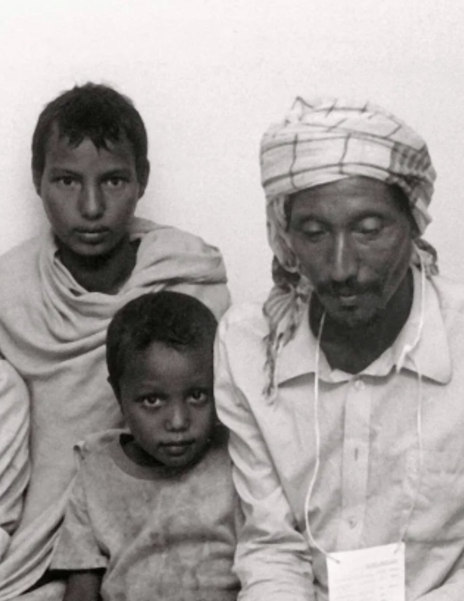 key6689's tweet photo. @FranzBonaparta7 @JohnDoe1871991 Beta israel family on the left, and so-called Amhara person on the right. https://t.co/NZ7MzYIPWB