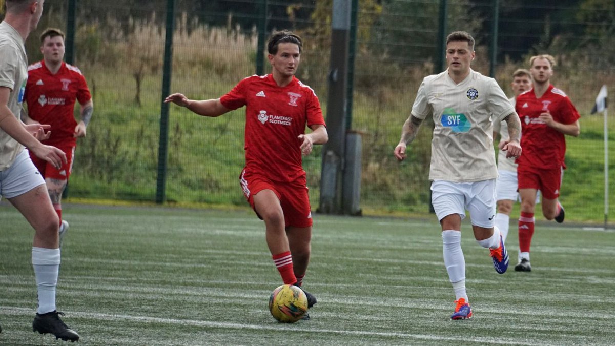 JBurghAFC's tweet photo. @IainRankin92 @WhitehornRyan @DarrenLaw712 @jackbhoy88 @ReissLove3 @j_carney18 Action shots from todays cup win 

📸@IainRankin92 https://t.co/9kaSEqihBv