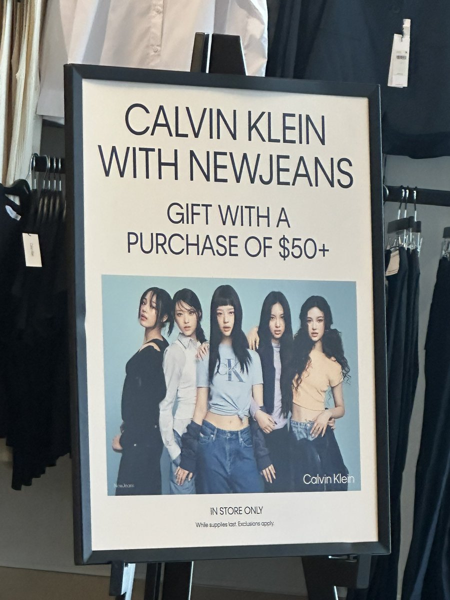 NewJeans Calvin Klein ポスター 【公式通販】