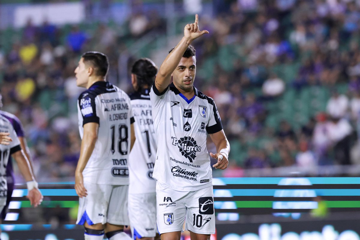 LuquiiRodriguez's tweet photo. Feliz por mi primer gol con esta camiseta!!@Club_Queretaro 
Vamos por más 💪🏻🐓 https://t.co/cOzjKg35ao