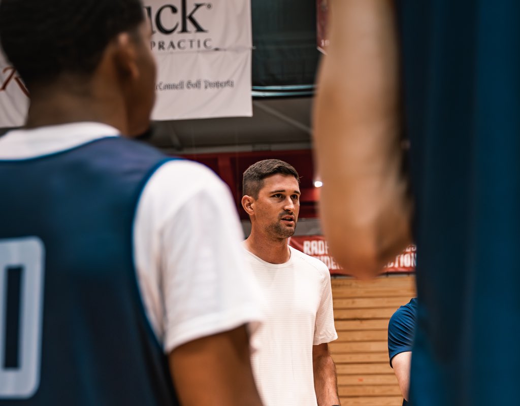 Radford Men's Basketball (@radfordhoops) on Twitter photo ๐๐๐ ๐ฌ๐ค๐ง๐ ๐ฎ๐ค๐ช ๐๐ค ๐๐ฃ ๐ฉ๐๐ ๐๐๐ง๐ , ๐ฌ๐๐ก๐ก ๐ง๐๐ซ๐๐๐ก ๐๐ฉ๐จ๐๐ก๐ ๐๐ฃ ๐ฉ๐๐ ๐ก๐๐๐๐ฉ ๐ก๐ก๏ธ๐
๐ธ: <a href="/DoubleMVisions/">Double M Visions</a>
#RiseAndDefend | #BigSouthMBB ๐๐๐ ๐ฌ๐ค๐ง๐ ๐ฎ๐ค๐ช ๐๐ค ๐๐ฃ ๐ฉ๐๐ ๐๐๐ง๐ , ๐ฌ๐๐ก๐ก ๐ง๐๐ซ๐๐๐ก ๐๐ฉ๐จ๐๐ก๐ ๐๐ฃ ๐ฉ๐๐ ๐ก๐๐๐๐ฉ ๐ก๐ก๏ธ๐
๐ธ: <a href="/DoubleMVisions/">Double M Visions</a>
#RiseAndDefend | #BigSouthMBB