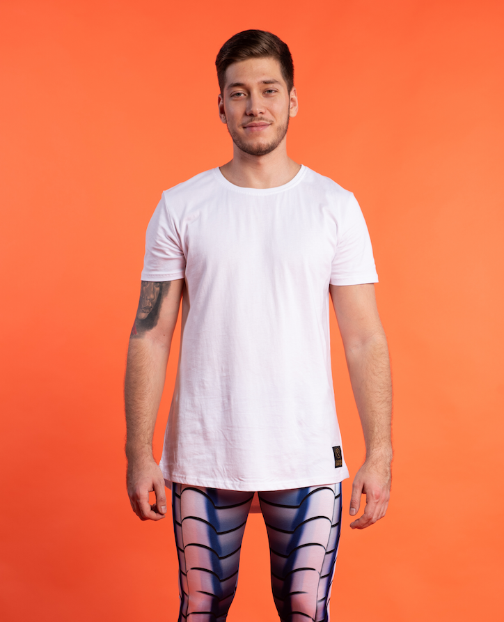 KapowMeggings's tweet image. Stay cool and comfortable with the Polar Tee ❄️ Ultra-lightweight, moisture-wicking, and designed for all-day wear. Perfect for everything from workouts to casual days. Elevate your basics! 

Shop Now!
l8r.it/sYKh

#PolarTee #PerformanceWear #EverydayComfort