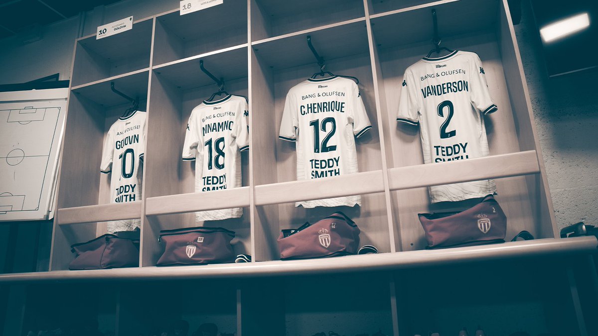 AS_Monaco_ES's tweet image. 🤍😏 De Blanco

‣ #SRFCASM