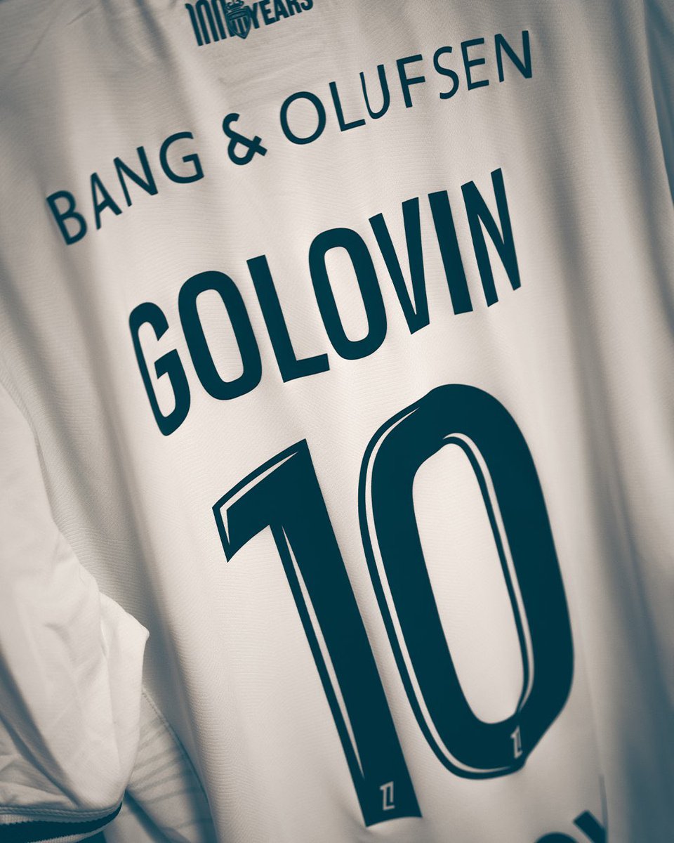 AS_Monaco_ES's tweet image. 🤍😏 De Blanco

‣ #SRFCASM