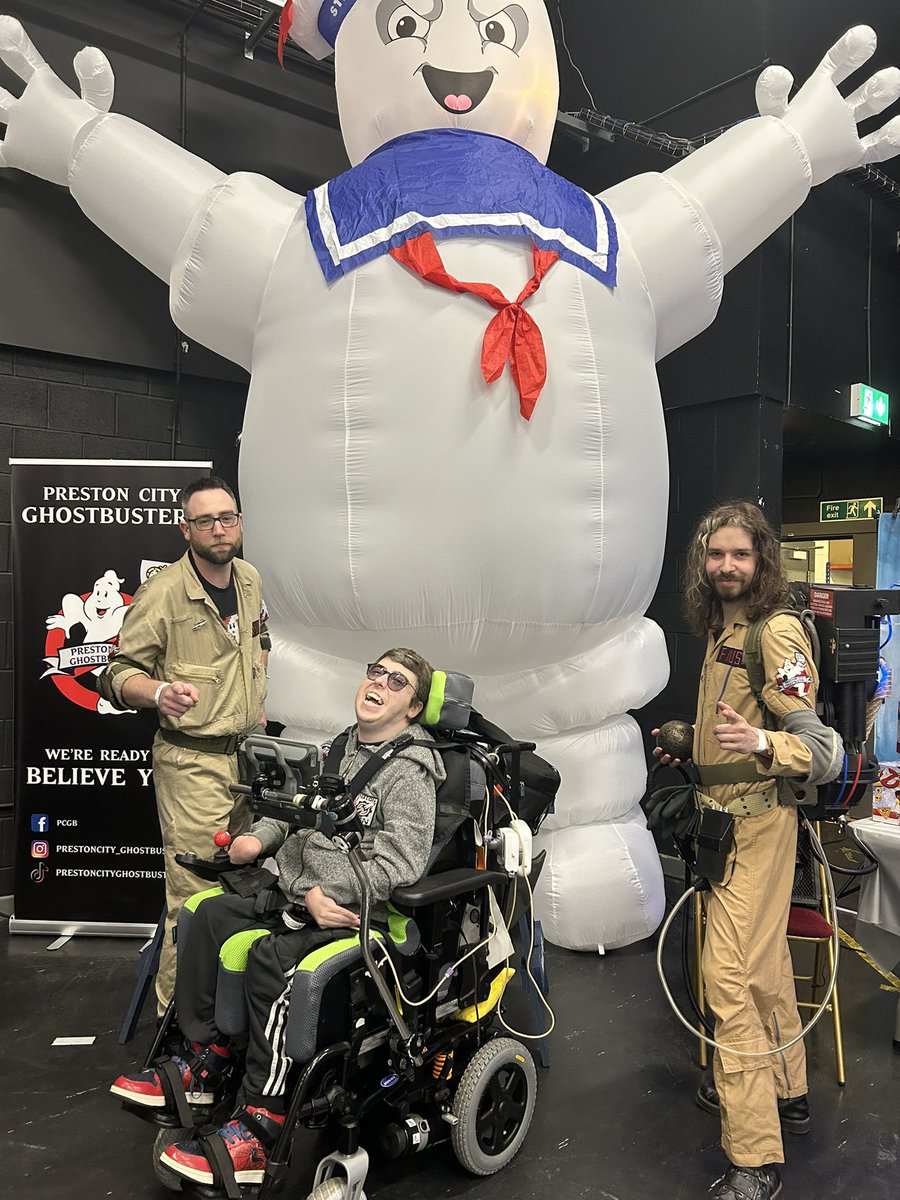 zack kerr tweet media