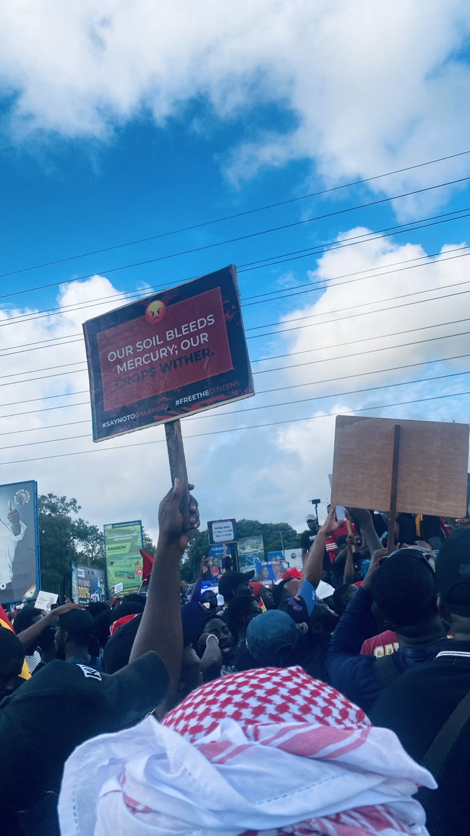mayfred__'s tweet image. ❌ONLINE PROTESTERS CLASS STAND❌ DAY 3

Come outside people, come out 

#FreetheCitizens #StopGalamseyNow