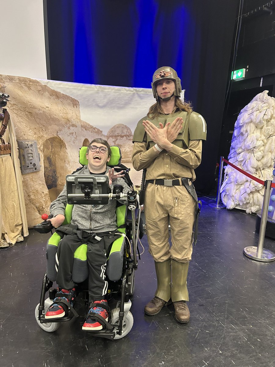 <a href="/christinartnd/">Christina Rotondo</a>  @artofbaz <a href="/mattcampbell195/">Matthew Campbell</a>