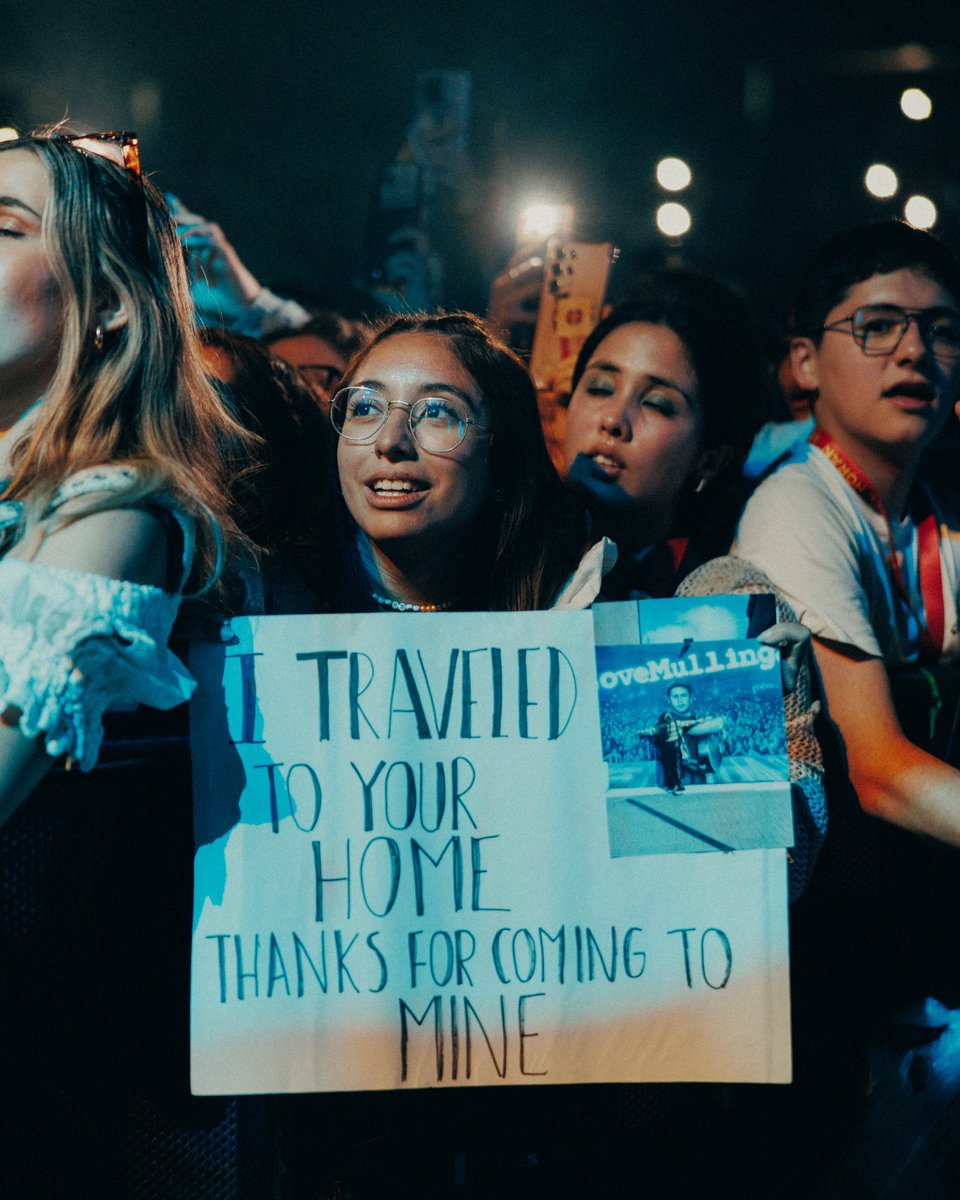 NiallOfficial's tweet image. Night Eighty-Five Santiago