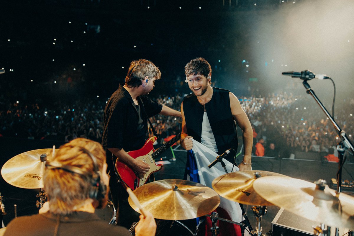 NiallOfficial's tweet image. Night Eighty-Five Santiago