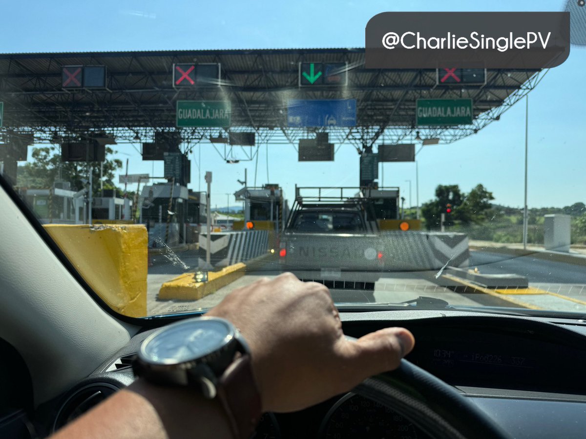 CharlieSinglePV's tweet photo. El camino no se acaba 🎶
Continuaré sin descanso🎵
Si logro llegar 🎶
Hasta el punto final🎵
Que inicie el fin de semana 😈.
#SingleVallarta #Hotwife #SinglePV #HotwifeTapatía #SwingersVallarta #Guadalajara #SWvallarta #SWgdl https://t.co/FKCFyysCmU
