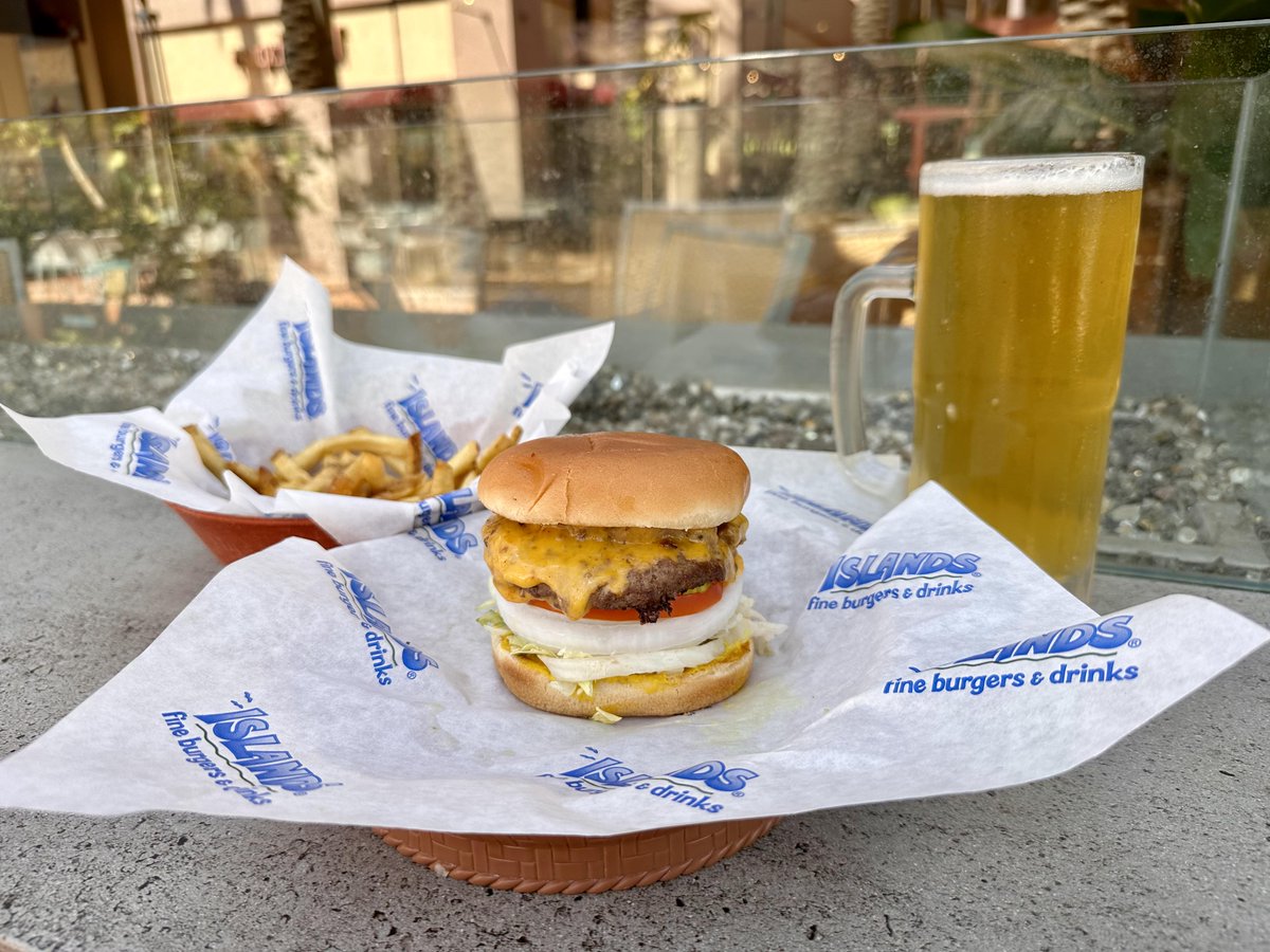 Last chance to stack up your savings! 🍔💸 Get our Double Stack Cheeseburger for just $10—only until 10/6! Must be a rewards member to get in on this delicious deal!

#DoubleStack #LastCall #IslandsBurgers