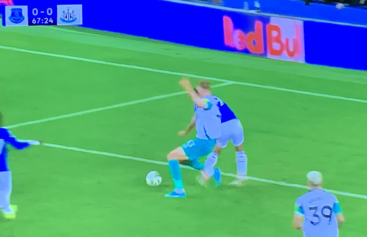 Paddy Power tweet media