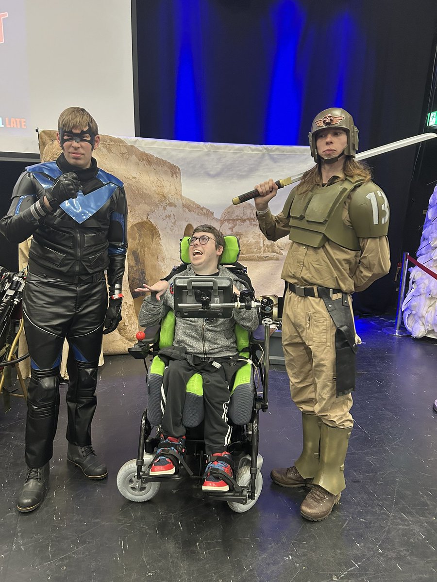 zack kerr tweet media