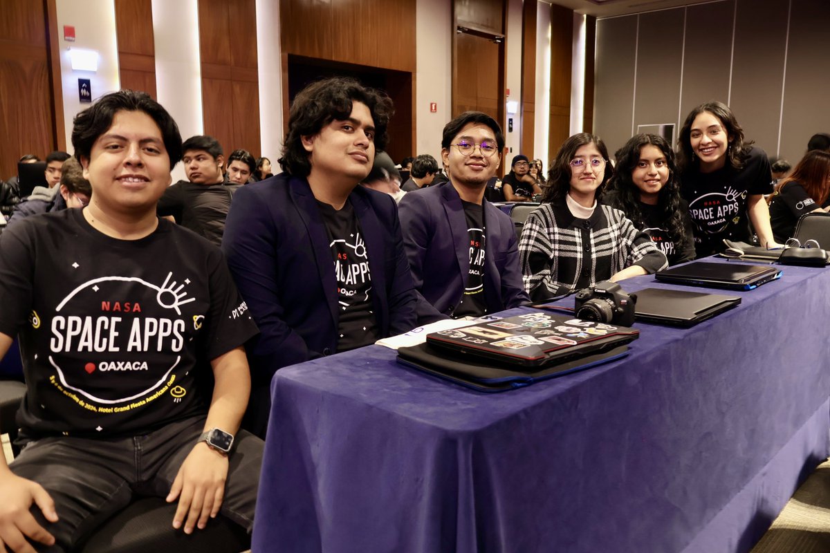 🌍🚀 ¡Mentes Mesoamericanas en el NASA International Space Apps Challenge Oaxaca! 🌟

Alumnos de Arquitectura, Comunicación, Diseño Gráfico,  Informática y Pedagogía están listos para 48 horas intensas de creatividad e innovación en este emocionante evento global.
