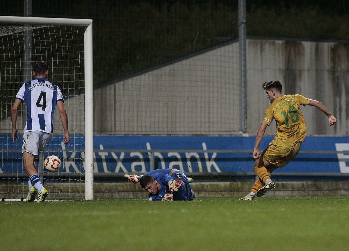 ⏱️ 54’ | 0-1 | Así ha marcado Antonio Salinas el gol rojillo

#ciudadrojilla