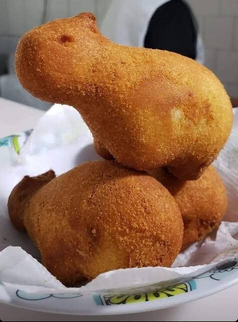 Cariño, ¿estás bien? Apenas has probado tus croquetas capibara.