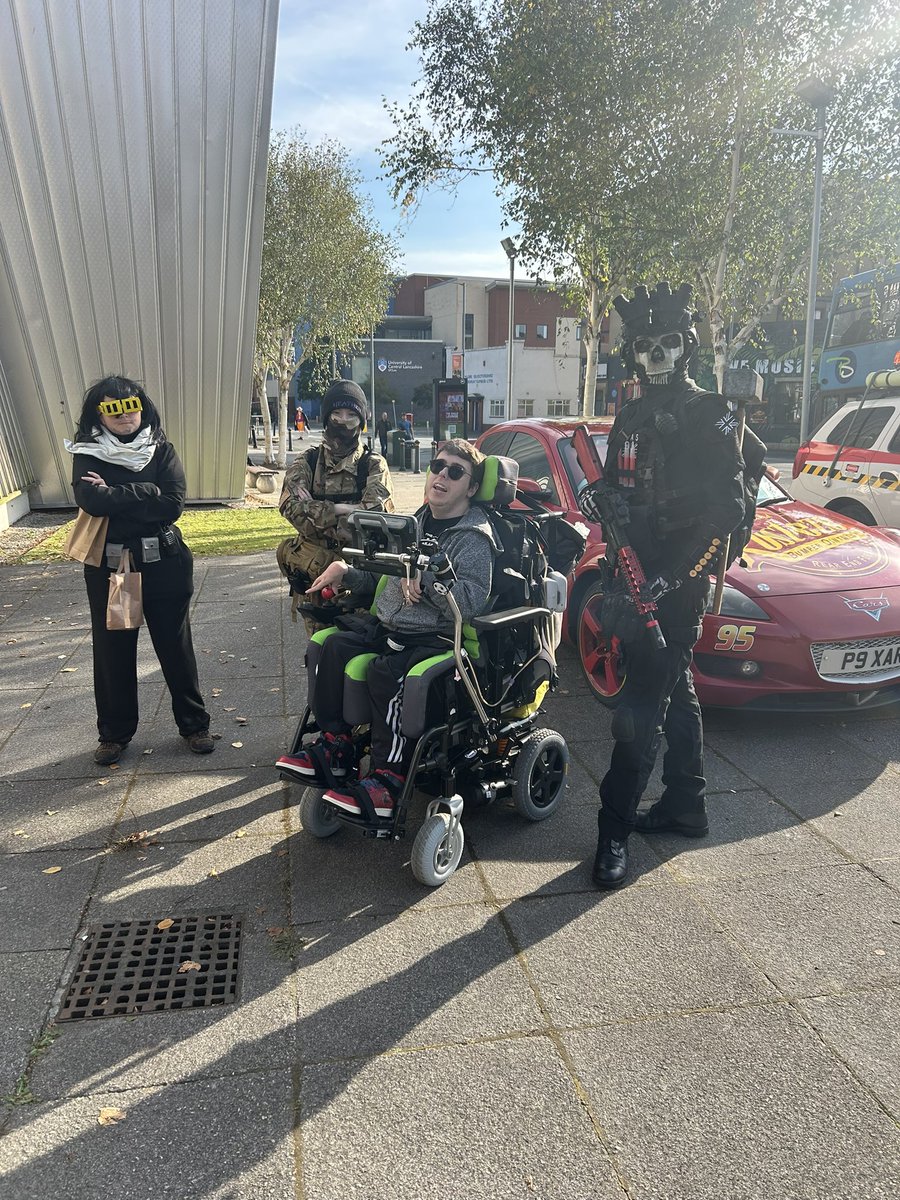 <a href="/christinartnd/">Christina Rotondo</a> @artofbaz <a href="/mattcampbell195/">Matthew Campbell</a>