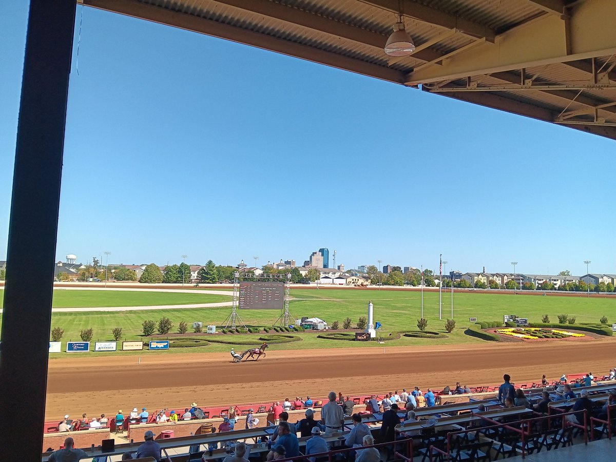 TappiHoikka's tweet image. Niille jotka valvoo vielä @RedMileHarness raveja. Multimegamörkö tipsi L11 nro. 6 Caviart Ivy 2%. Jos vaan toimii niin voi järjestää yllätyksen, mutta on vähän hankala. Tänään ilman takakenkiä. #ravit #harnessracing