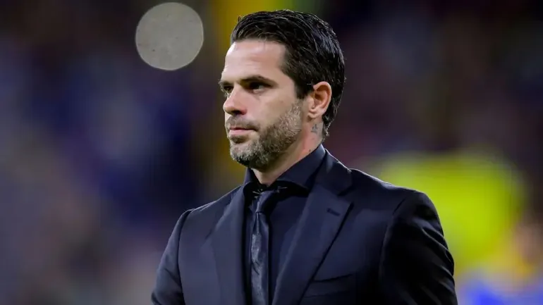 VSportsTM's tweet photo. ATENCIÓN! Fernando Gago será el DT de Boca 🟦🟨🟦. Lo informa @CLMerlo. https://t.co/empEN8HGJw